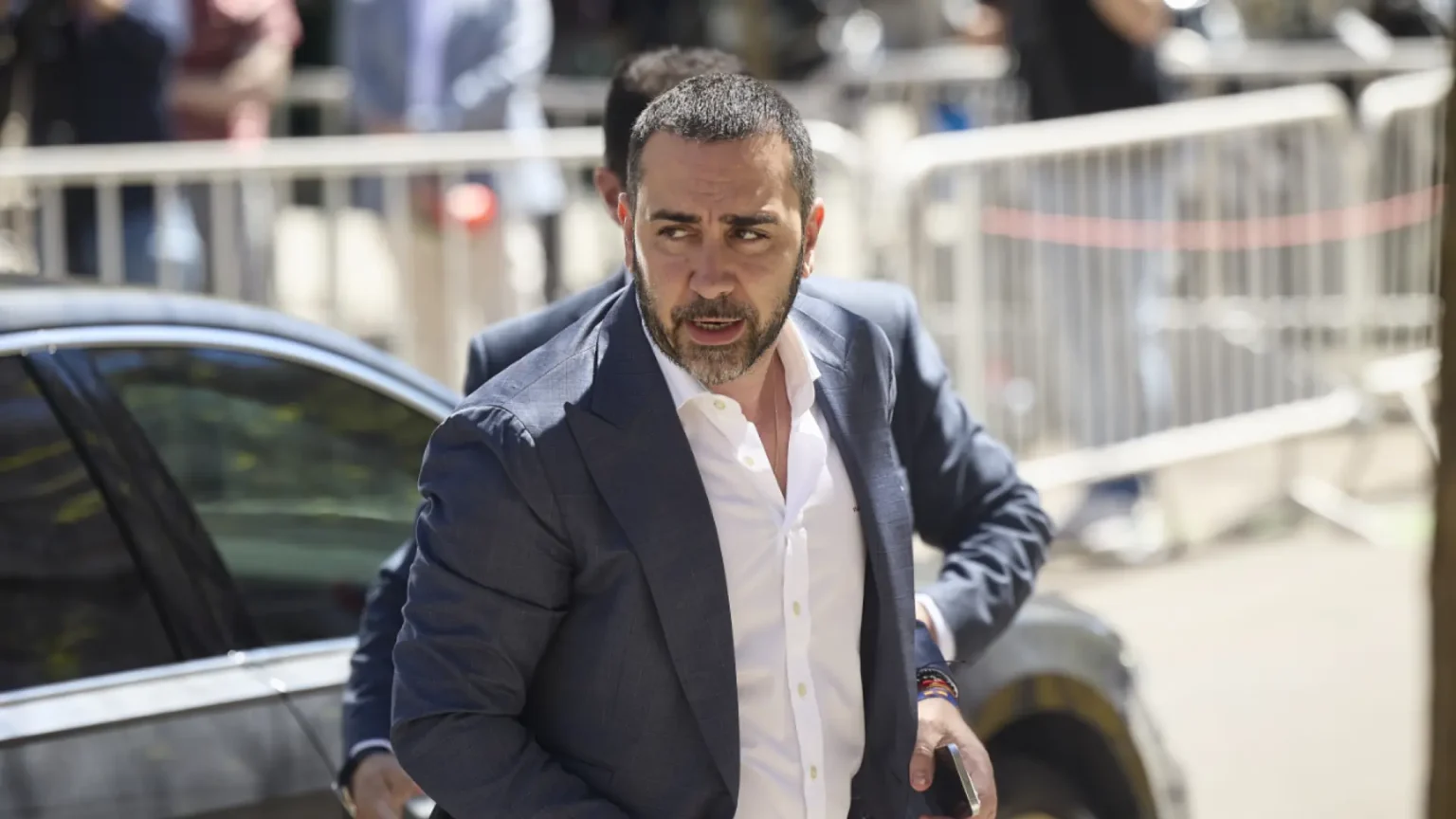 Víctor de Aldama declara más de una hora ante el juez por presuntos pagos del PSOE en la pieza secreta del caso Koldo Víctor de Aldama declara más de una hora ante el juez por presuntos pagos del PSOE en la pieza secreta del caso Koldo