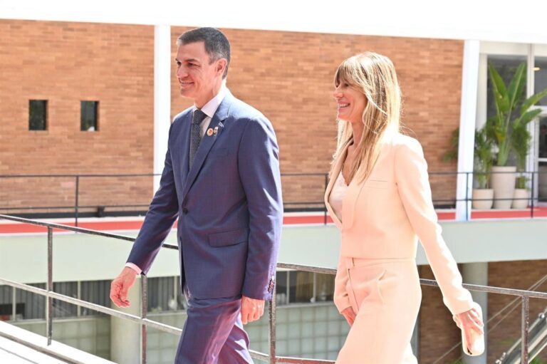 Audiencia Provincial de Madrid ordena devolver pasaporte a Begoña Gómez pero mantiene el juicio Audiencia Provincial de Madrid ordena devolver pasaporte a Begoña Gómez pero mantiene el juicio