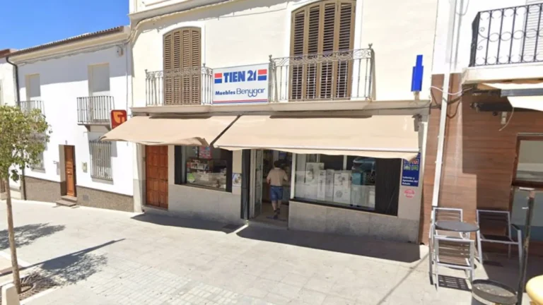 Dos acertantes de la Bonoloto ganan 81,721 euros cada uno y el bote acumula 1.1 millones de euros Dos acertantes de la Bonoloto ganan 81,721 euros cada uno y el bote acumula 1.1 millones de euros