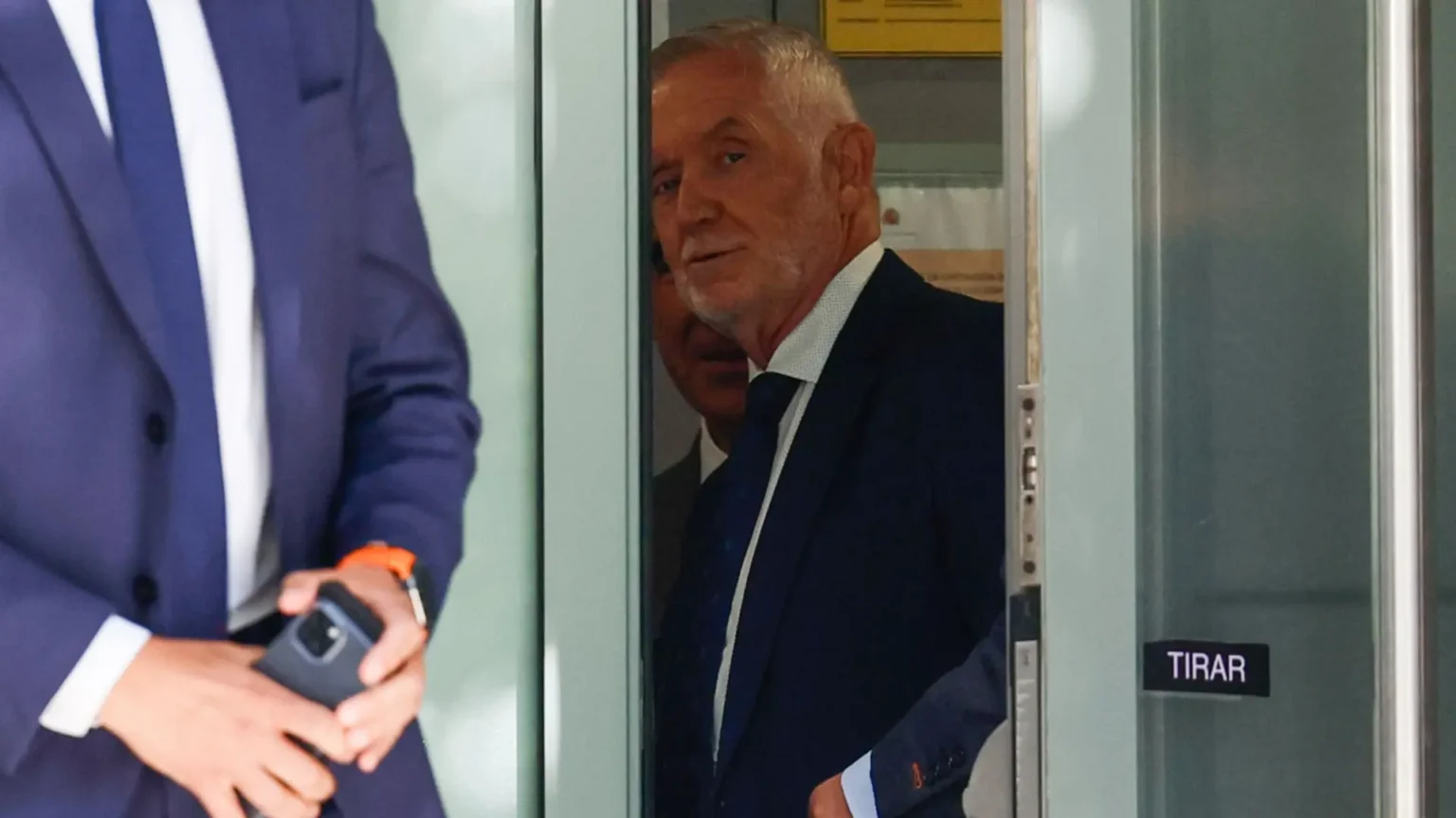 Director de la Guardia Civil niega ante juez que pidiera abandonar causas contra el Gobierno Director de la Guardia Civil niega ante juez que pidiera abandonar causas contra el Gobierno