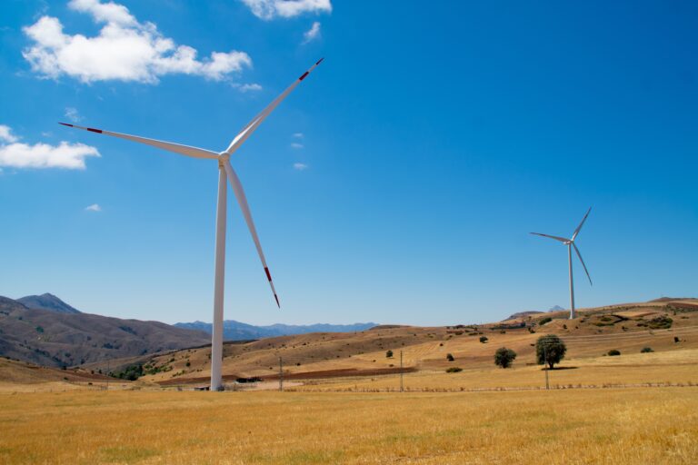 España invierte 162 millones de euros en 40 proyectos de tecnologías limpias para la transición energética España invierte 162 millones de euros en 40 proyectos de tecnologías limpias para la transición energética