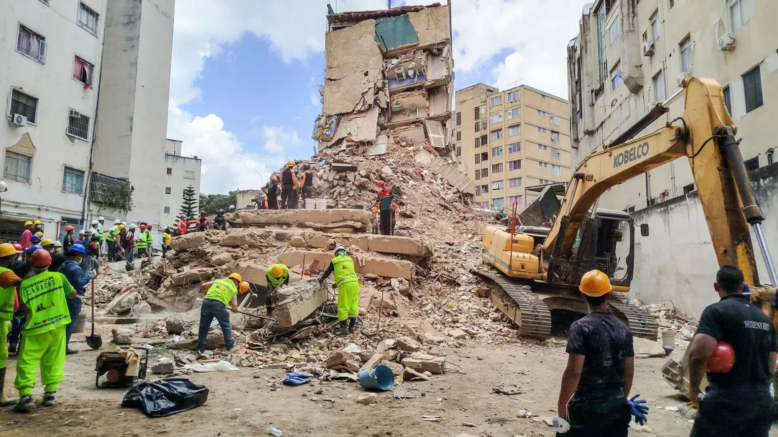34 españoles muertos en terremotos de Venezuela: Exteriores 34 españoles muertos en terremotos de Venezuela: Exteriores