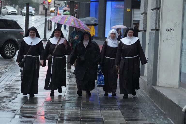 Fiscalía pide 12 años de prisión para siete exmonjas de Belorado por maltrato y abandono de religiosas mayores Fiscalía pide 12 años de prisión para siete exmonjas de Belorado por maltrato y abandono de religiosas mayores