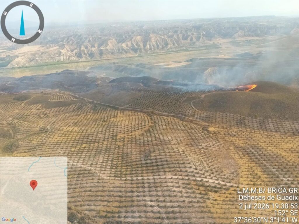 Plan Infoca declara extinguido incendio forestal en Dehesas de Guadix Plan Infoca declara extinguido incendio forestal en Dehesas de Guadix