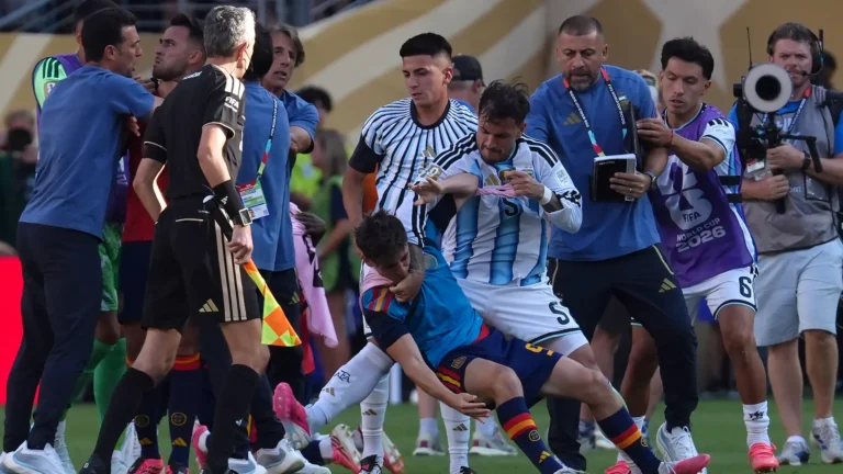 FIFA abrirá investigación disciplinaria contra Argentina por incidentes tras la final del Mundial 2026 FIFA abrirá investigación disciplinaria contra Argentina por incidentes tras la final del Mundial 2026