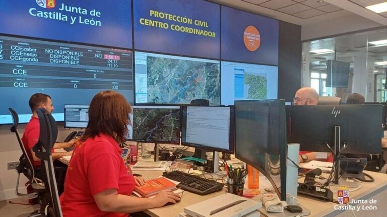 Seis personas evacuadas al hospital por inhalación de humo tras incendio en hostal de Pancorbo Seis personas evacuadas al hospital por inhalación de humo tras incendio en hostal de Pancorbo