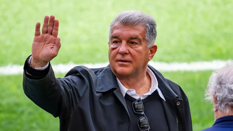 Joan Laporta confirma oferta del Barcelona por Julián Álvarez y responde al Atlético de Madrid Joan Laporta confirma oferta del Barcelona por Julián Álvarez y responde al Atlético de Madrid