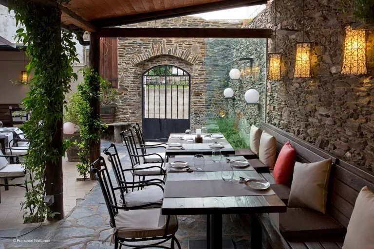 Chefs con estrella Michelin abren espacios informales para comer al aire libre este verano Chefs con estrella Michelin abren espacios informales para comer al aire libre este verano