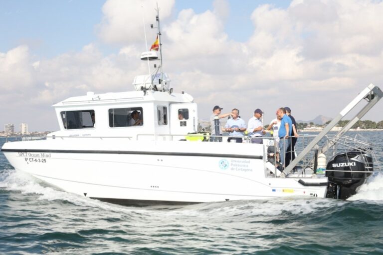 La Región de Murcia destinará 35,5 millones de euros en tecnología para monitorizar el Mar Menor La Región de Murcia destinará 35,5 millones de euros en tecnología para monitorizar el Mar Menor