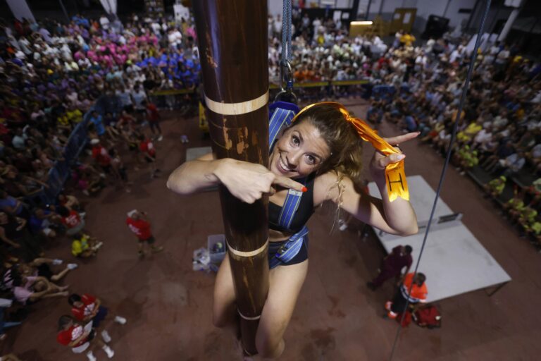 Casi mil atletas compiten en las Olimpiadas Rurales de Los Pedroches que reivindican los juegos tradicionales Casi mil atletas compiten en las Olimpiadas Rurales de Los Pedroches que reivindican los juegos tradicionales
