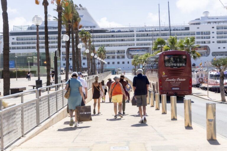 Puerto de Cartagena invertirá más de un millón de euros para garantizar accesibilidad universal Puerto de Cartagena invertirá más de un millón de euros para garantizar accesibilidad universal