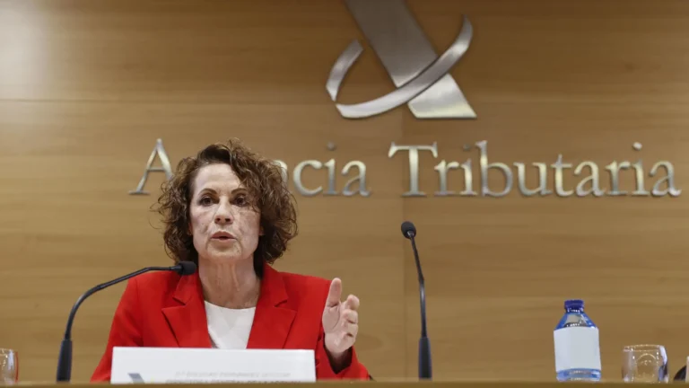La Agencia Tributaria española obtiene récord en recaudación neta de la Renta 2025 con un alza del 53% La Agencia Tributaria española obtiene récord en recaudación neta de la Renta 2025 con un alza del 53%