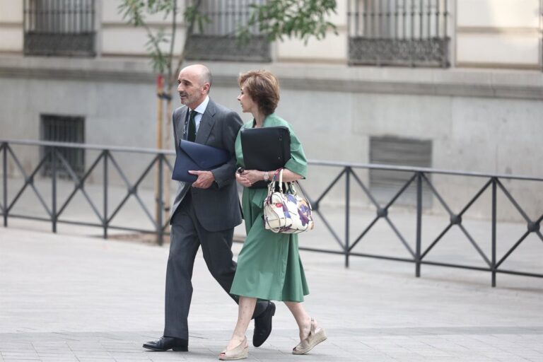 Socio empresarial de Zapatero lo sitúa como mediador en el rescate de Plus Ultra sin detallar gestiones específicas Socio empresarial de Zapatero lo sitúa como mediador en el rescate de Plus Ultra sin detallar gestiones específicas