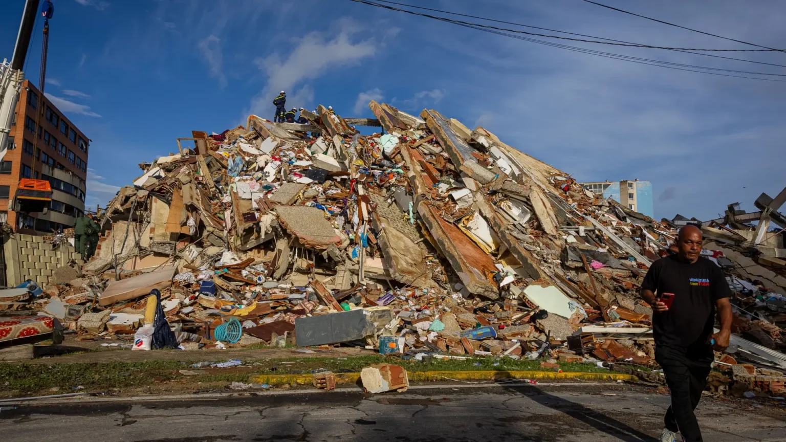Sube a 4,333 cifra de muertos por terremotos en Venezuela Sube a 4,333 cifra de muertos por terremotos en Venezuela