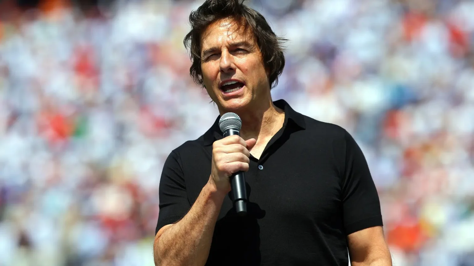 Tom Cruise pronuncia emotivo discurso previo a la final del Mundial entre Argentina y España