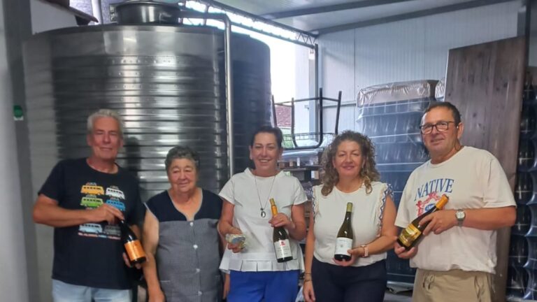Radio Eibar dedica su sección gastronómica a los vinos de O Condado y el caldo gallego Radio Eibar dedica su sección gastronómica a los vinos de O Condado y el caldo gallego
