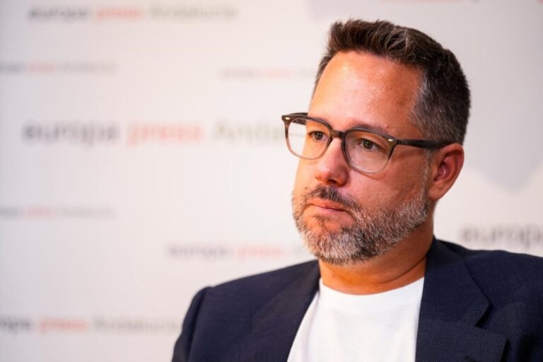 Adelante Andalucía advierte sobre inestabilidad en la legislatura tras acuerdo entre PP y Vox Adelante Andalucía advierte sobre inestabilidad en la legislatura tras acuerdo entre PP y Vox