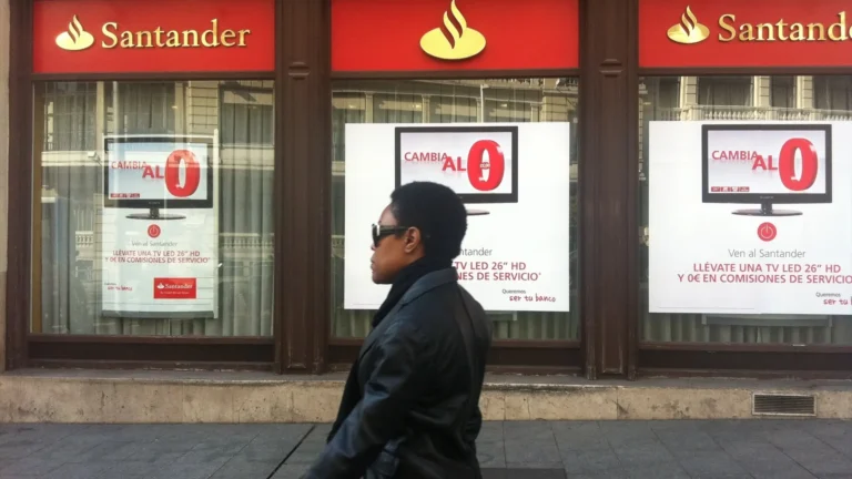 Banco Santander lanza oferta de 1,908 millones de euros por el 10% restante de su filial en Brasil Banco Santander lanza oferta de 1,908 millones de euros por el 10% restante de su filial en Brasil