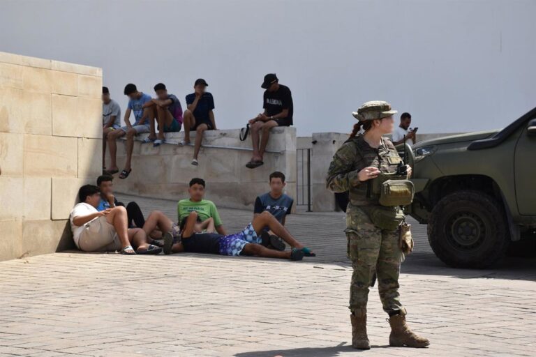 Bruselas reclama a España garantizar protección de menores en Ceuta y devolver migrantes irregulares Bruselas reclama a España garantizar protección de menores en Ceuta y devolver migrantes irregulares