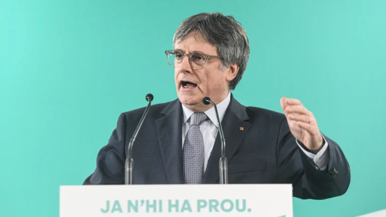 Bruselas responde a Puigdemont que corresponde a tribunales españoles aplicar la amnistía Bruselas responde a Puigdemont que corresponde a tribunales españoles aplicar la amnistía