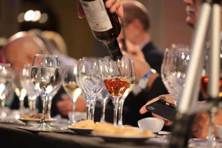 Fundación Madre Coraje sortea escapadas completas a Jerez con hotel, bodegas y baños árabes por dos euros Fundación Madre Coraje sortea escapadas completas a Jerez con hotel, bodegas y baños árabes por dos euros