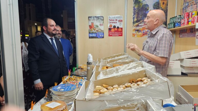 Feria de Artesanía abre en Los Alcázares con gastronomía y productos típicos