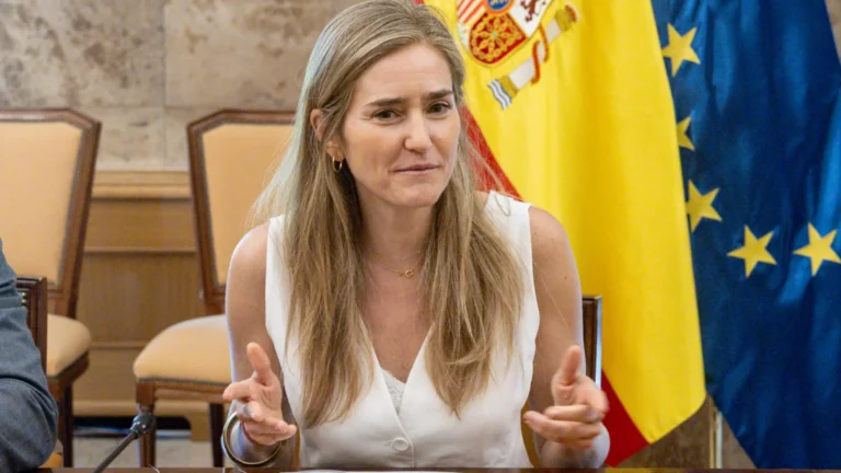 Gobierno español agotará el plazo de dos meses para decidir sobre la prórroga de la central nuclear de Almaraz Gobierno español agotará el plazo de dos meses para decidir sobre la prórroga de la central nuclear de Almaraz