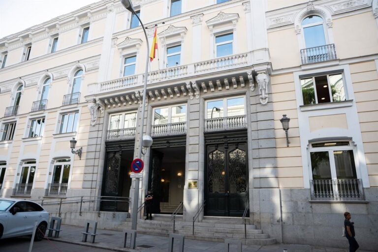 El Gobierno insta al CGPJ a solicitar refuerzo para los juzgados de Ceuta El Gobierno insta al CGPJ a solicitar refuerzo para los juzgados de Ceuta