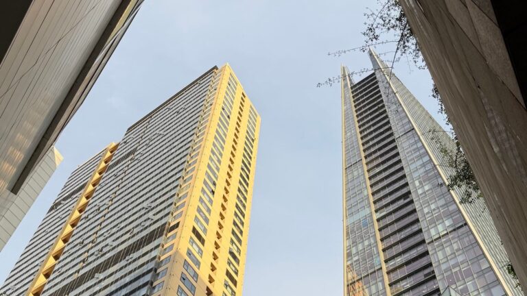 Un recorrido por Huaqiangbei revela el caos y los precios del mercado de electrónica más grande del mundo