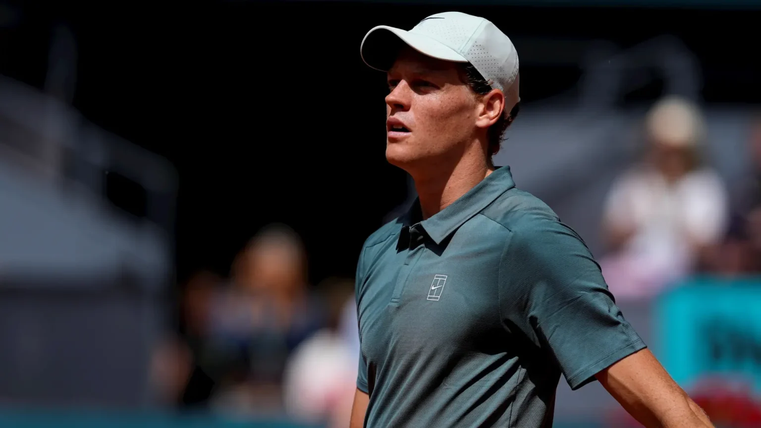 Jannik Sinner se retira del US Open por lesión en rodilla derecha