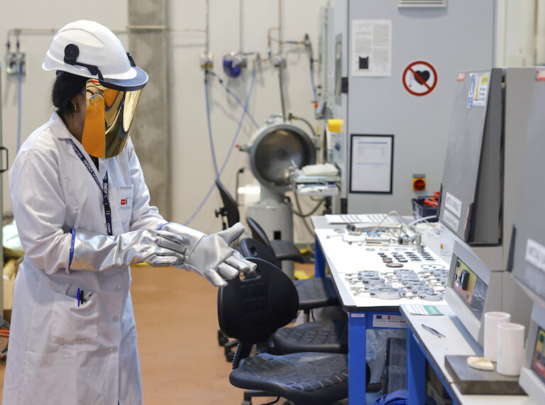 Instituto español desarrolla materiales innovadores para reducir el riesgo de incendios en edificios Instituto español desarrolla materiales innovadores para reducir el riesgo de incendios en edificios