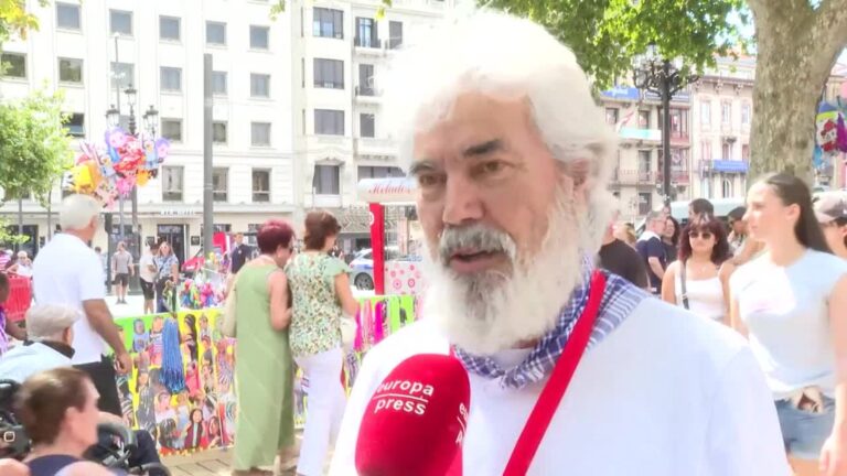 Miles de ciudadanos participan en la Aste Nagusia de Bilbao con amplia oferta gastronómica y cultural Miles de ciudadanos participan en la Aste Nagusia de Bilbao con amplia oferta gastronómica y cultural