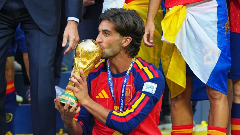PSG presenta oferta de 50 millones de euros al Barcelona por Ferran Torres