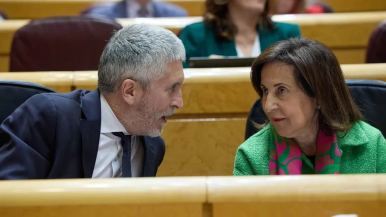PSOE defiende versiones de Marlaska y Robles sobre avisos del CNI en crisis de Ceuta PSOE defiende versiones de Marlaska y Robles sobre avisos del CNI en crisis de Ceuta