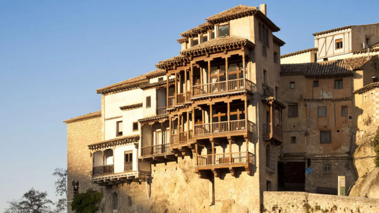 Guía completa para visitar Cuenca: 15 lugares imprescindibles entre las hoces del Júcar y Huécar Guía completa para visitar Cuenca: 15 lugares imprescindibles entre las hoces del Júcar y Huécar