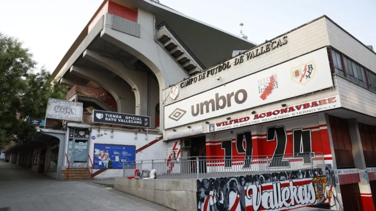 Comunidad de Madrid convoca al presidente del Rayo Vallecano tras impedirse acceso al Estadio de Vallecas Comunidad de Madrid convoca al presidente del Rayo Vallecano tras impedirse acceso al Estadio de Vallecas