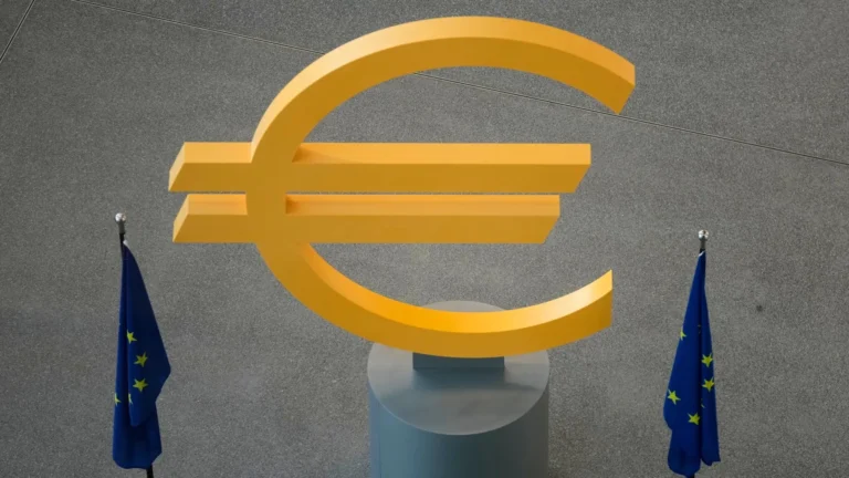 El BCE eleva los tipos de interés al 2,5% ante la persistencia de la inflación en la Eurozona El BCE eleva los tipos de interés al 2,5% ante la persistencia de la inflación en la Eurozona