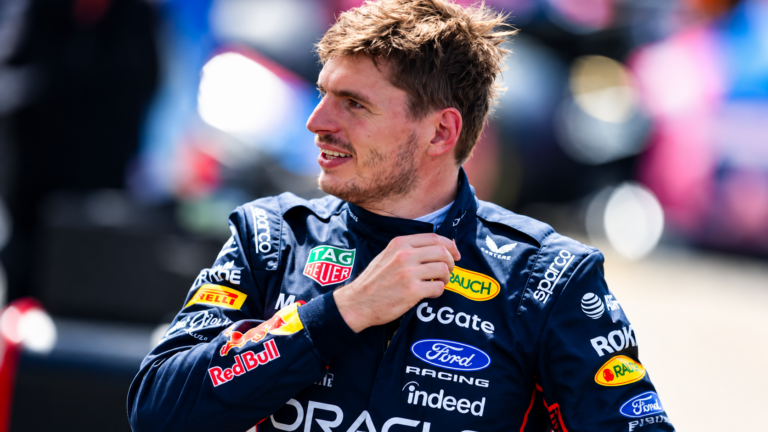 Max Verstappen después de una carrera en la F1.