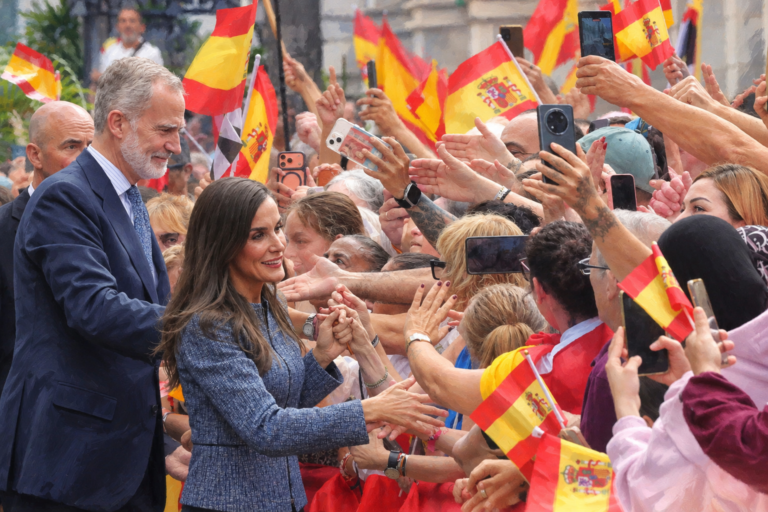 Felipe VI y la reina Letizia durante su visita oficial a Ceuta en octubre de 2026